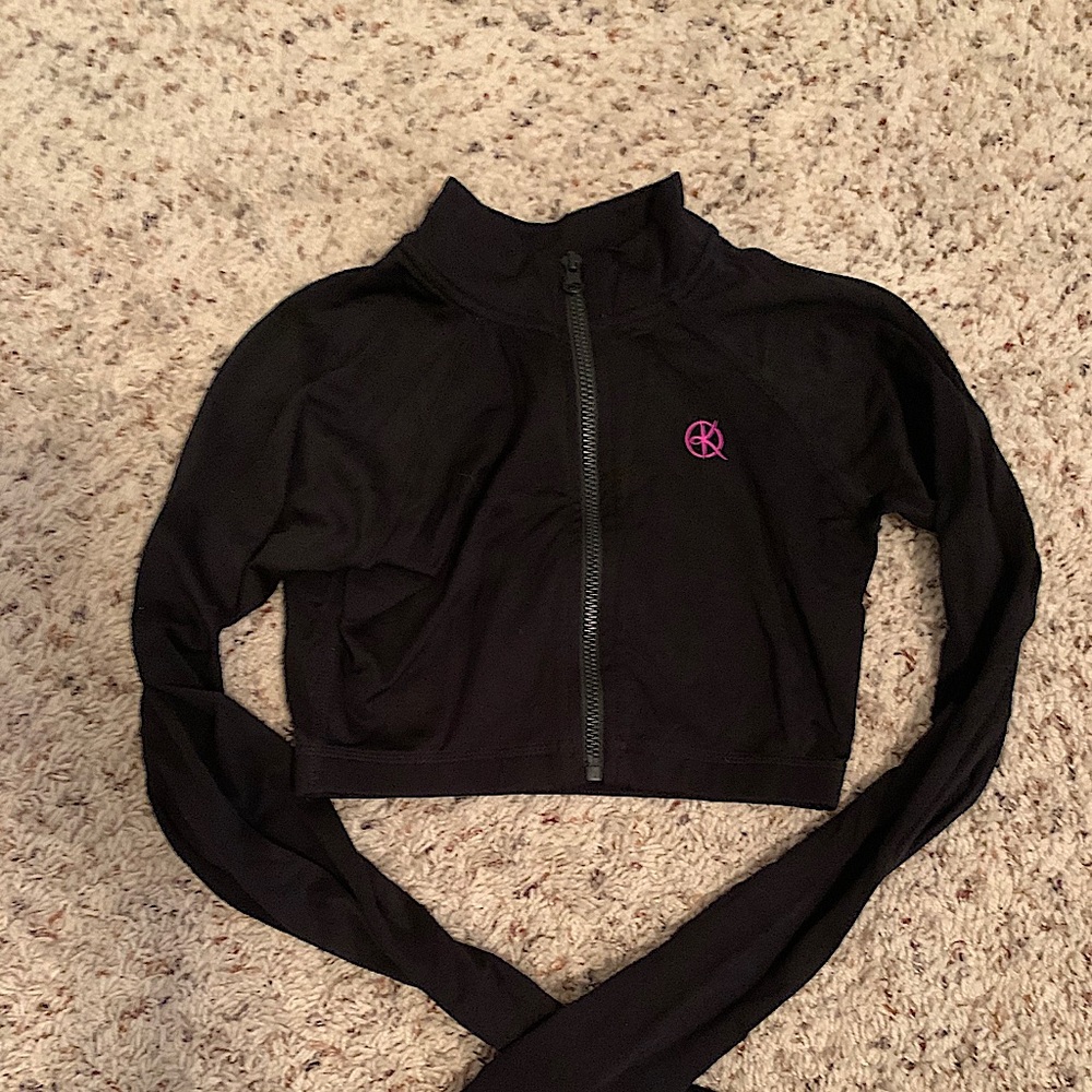 Cropped Workout Zip Up Top